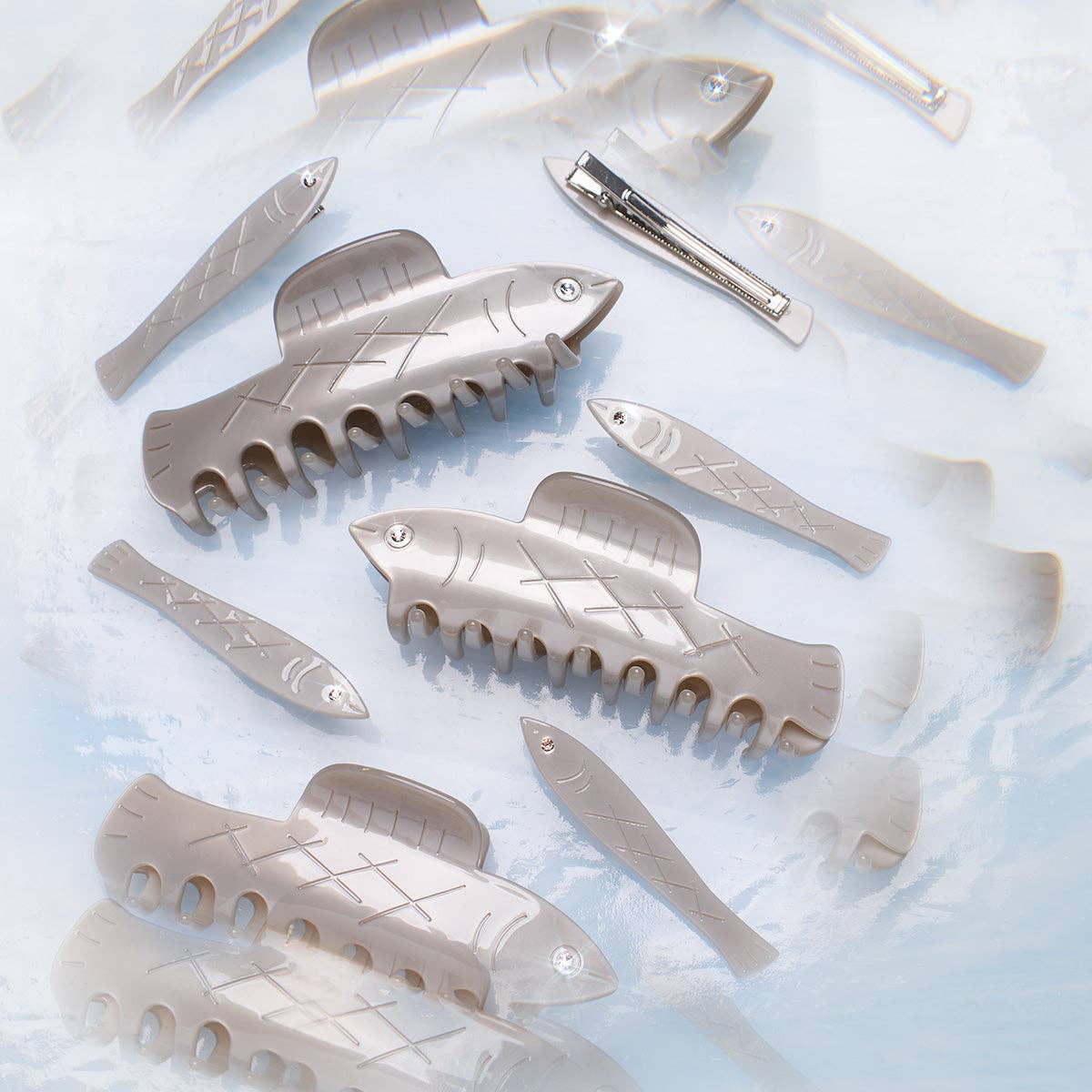 Herring Claw - Silver Fish Acetate Hair Clip Accessory