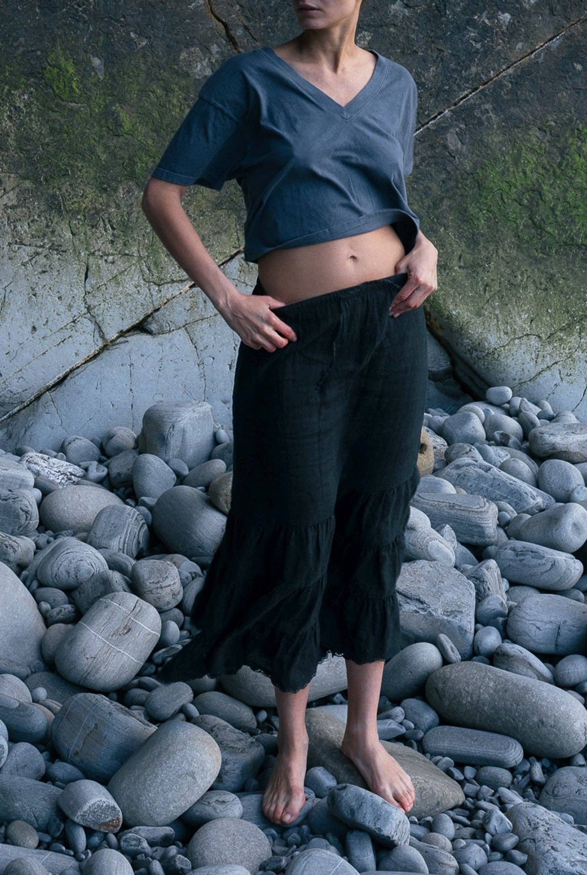 Tissue Linen Skirt: Noir