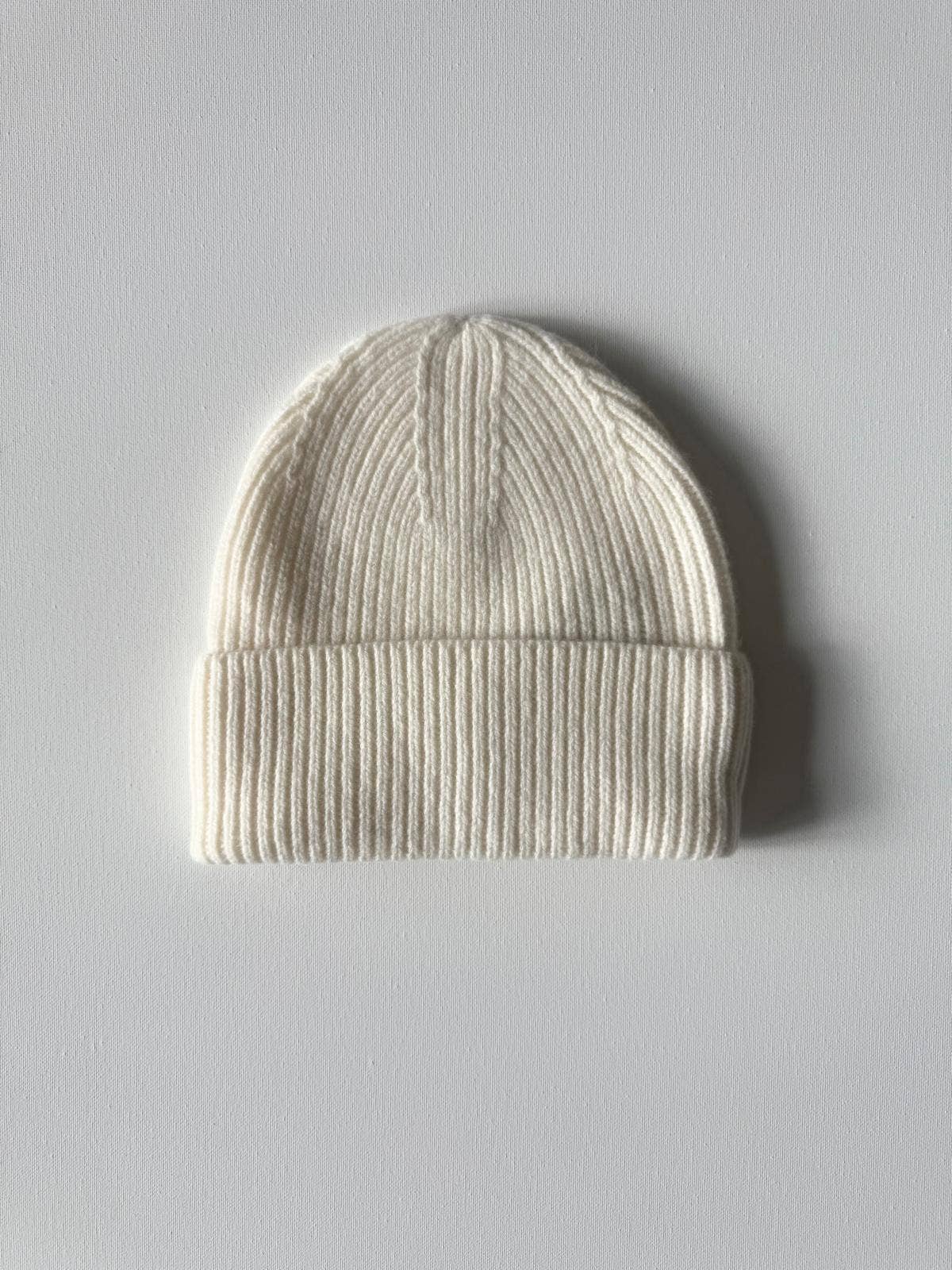 MERINO WOOL EVERYDAY BEANIE: Off white