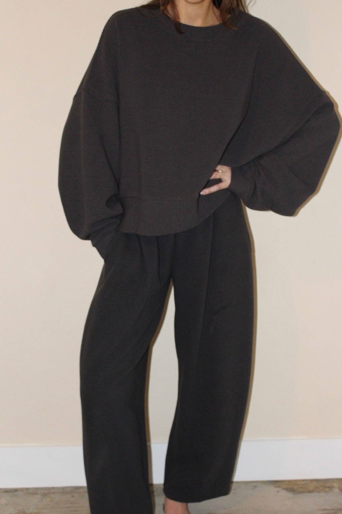 Margot Rippled Cotton Cropped Sweatshirt: Faded Black / O/S