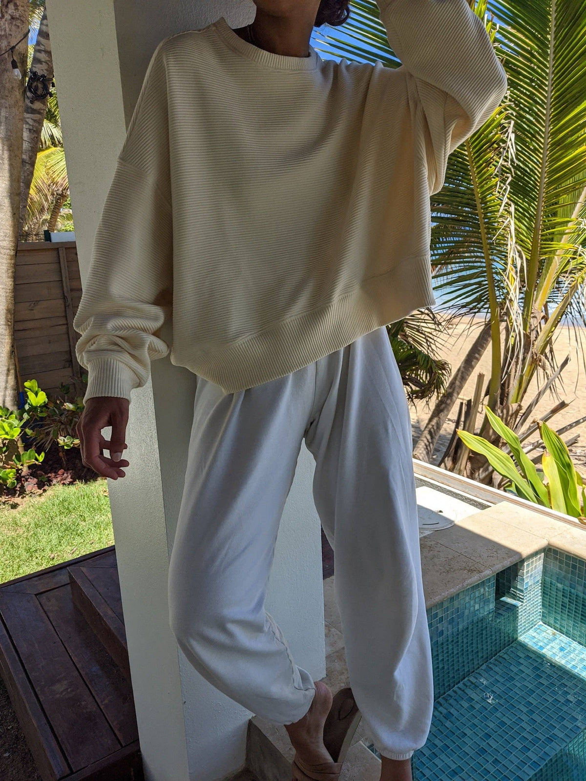 Margot Rippled Cotton Cropped Sweatshirt: Cream / O/S