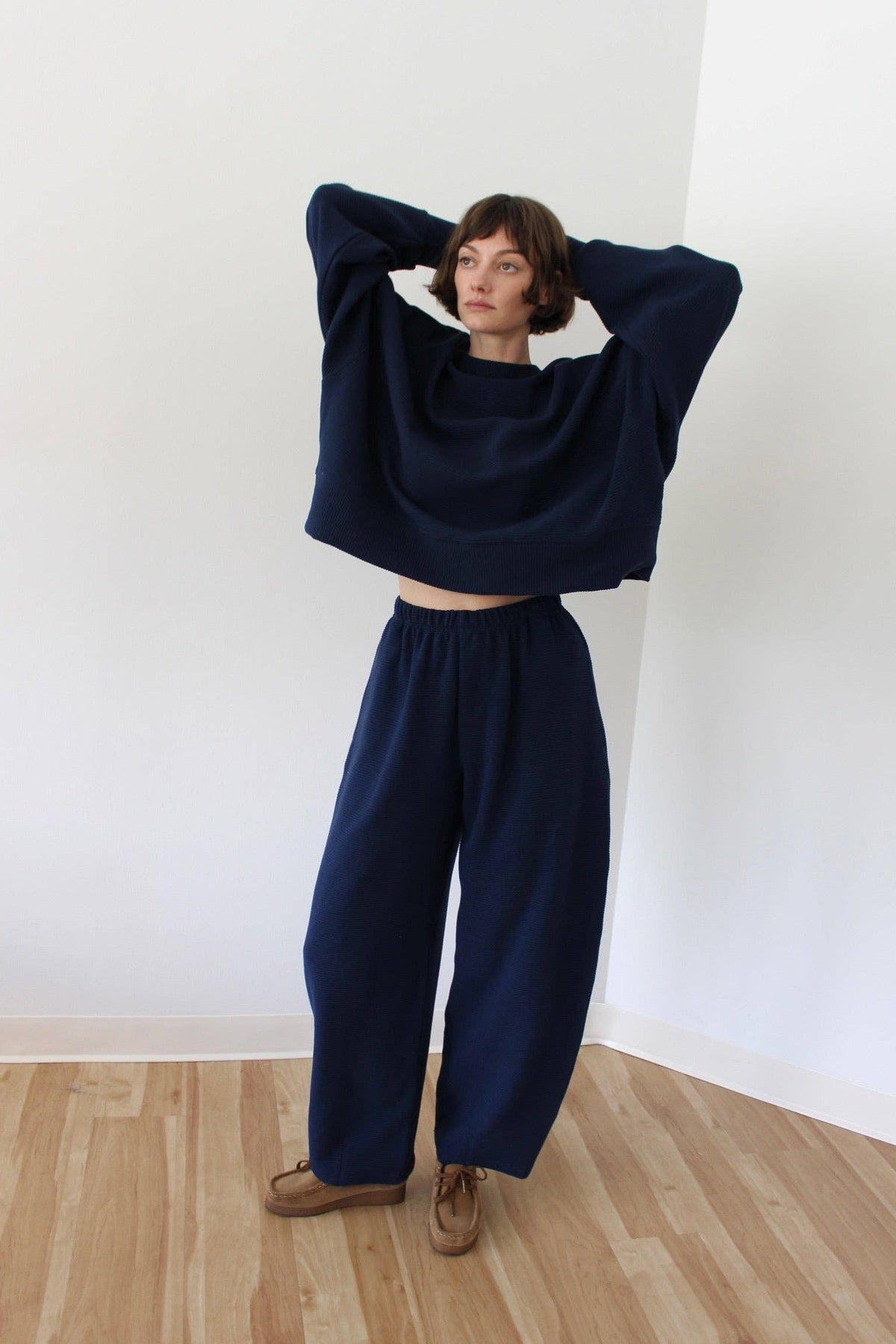 Margot Rippled Cotton Cropped Sweatshirt: Faded Black / O/S