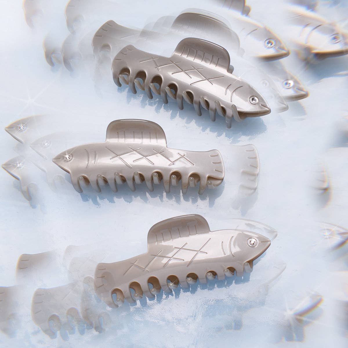 Herring Claw - Silver Fish Acetate Hair Clip Accessory